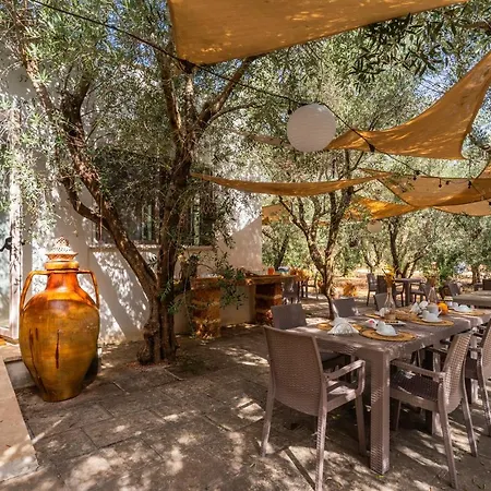 Domus Mea Salento Arazzo Giallo * أُجينتو