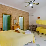 Domus Mea Salento Arazzo Giallo Apartamento *