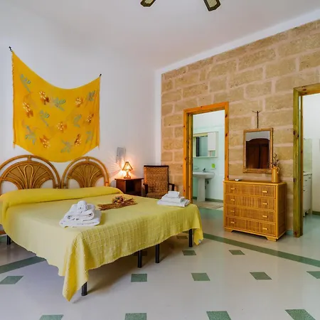 Domus Mea Salento Arazzo Giallo * Ugento